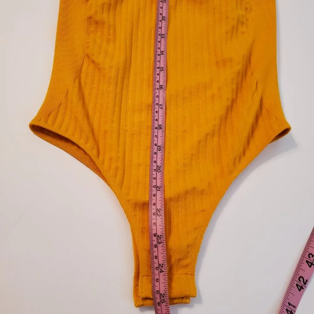 NWT Aronia Women's Sleeveless Knit Bodysuit 1/4 Zip Up Front Closure, Size S/M